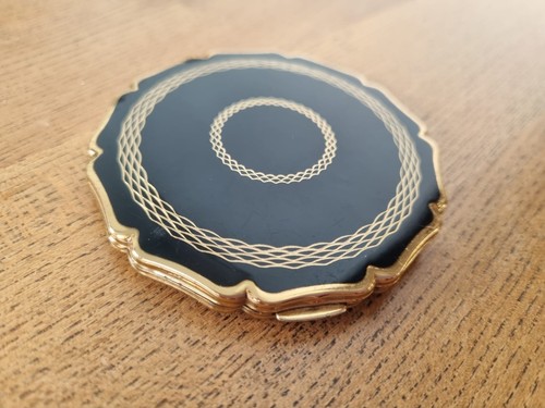 Stratton vintage compact - vintage,