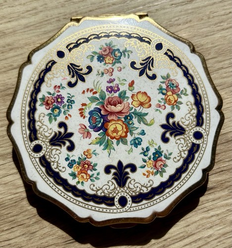 Vintage stratton queen - vintage,