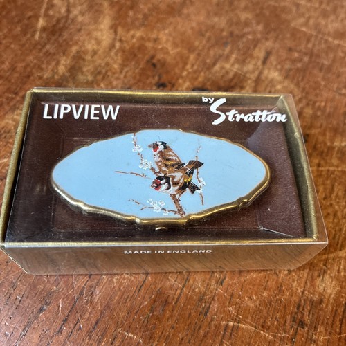 Vintage stratton lip view - vintage,