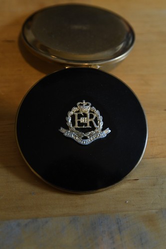 Vintage stratton powder - stratton,