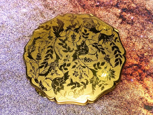 Stratton queen unused gold - stratton,