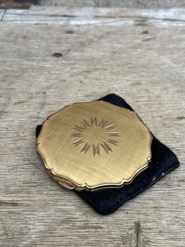 Stratton london compact - london,