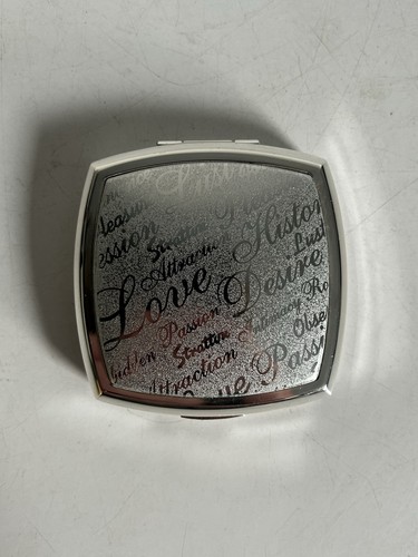 Unused stratton compact powder - stratton,