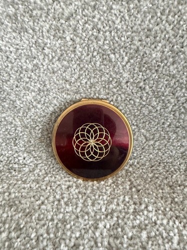 Vintage stratton powder