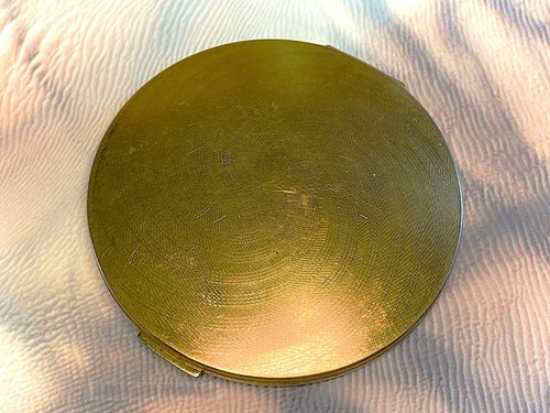 Stratton gold tone machine