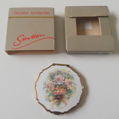 Stratton white floral bouquet - stratton,
