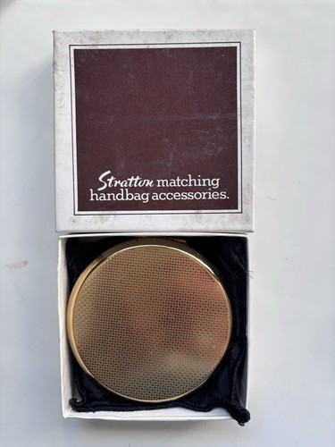 Vintage stratton powder - stratton,