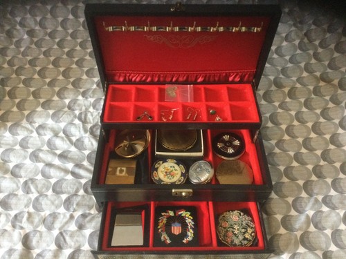 Jewellery box with large - box,