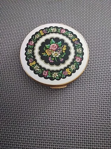 Vintage stratton compact - vintage,