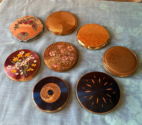 Lot vintage metal powder - lot, of