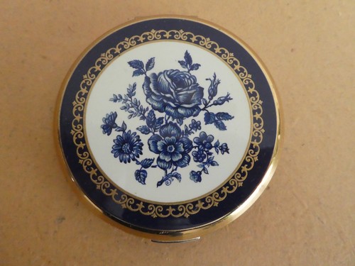 Vintage stratton powder - stratton,