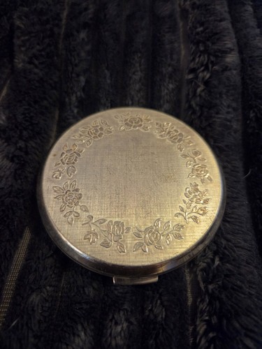 Vintage silver metal - metal, stratton