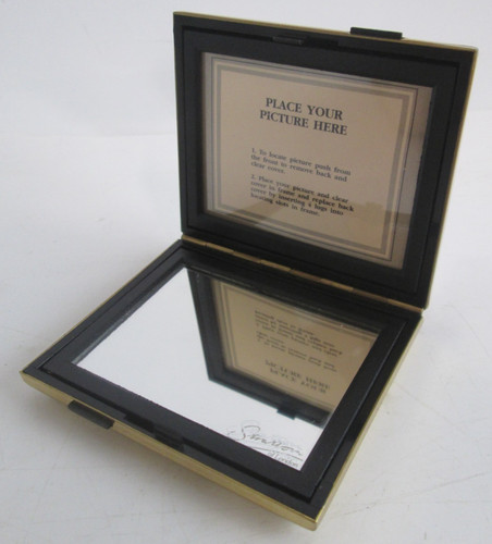 Vintage stratton england gold - england,