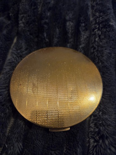 Vintage gold metal stratton - vintage,