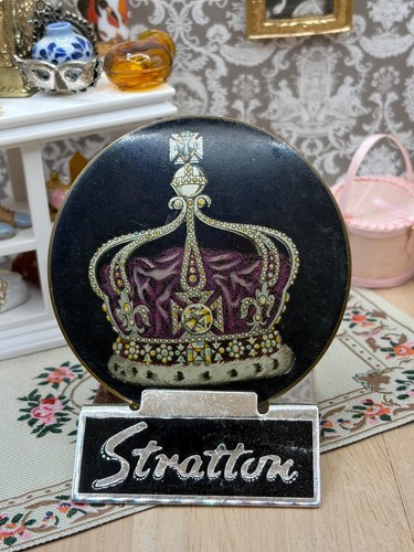 Vintage stratton powder - stratton,